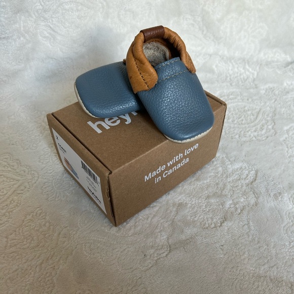 Heyfolks Other - Heyfolks Leather Soft Sole Baby Shoes